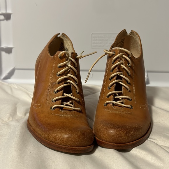 Timberland Boot Company - Picture 2 of 6